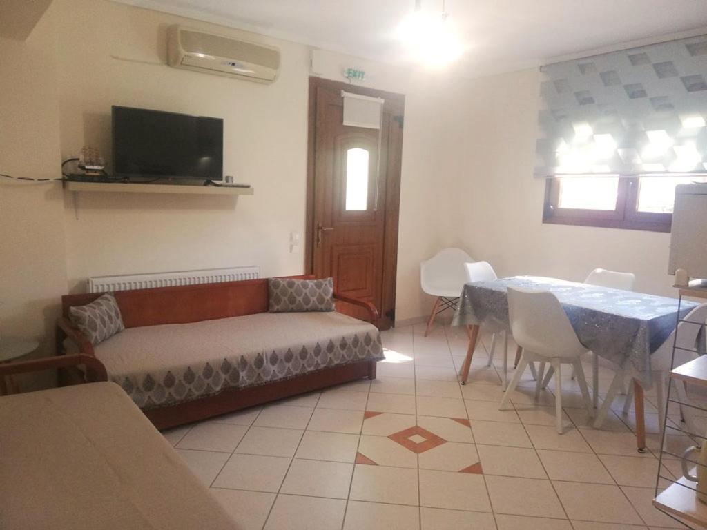 En Iko Christianna Apartment Олимпия Екстериор снимка